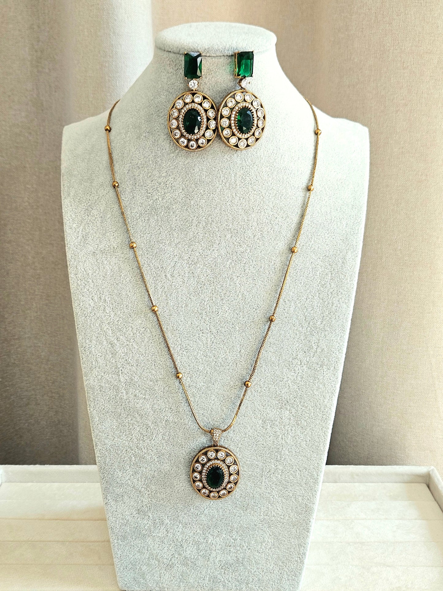 Moissanite Polki Pendant Set
