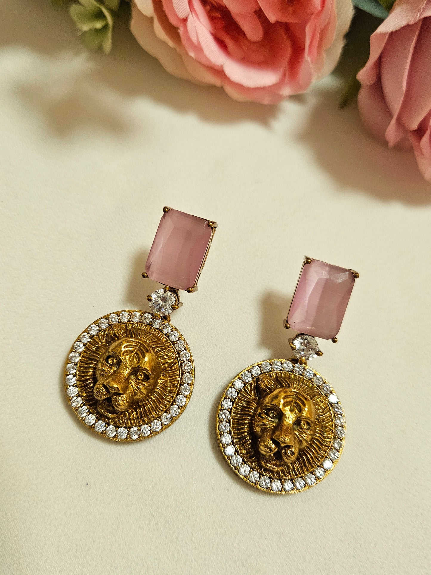 Tiger Head Antique Gold Stone Earrings