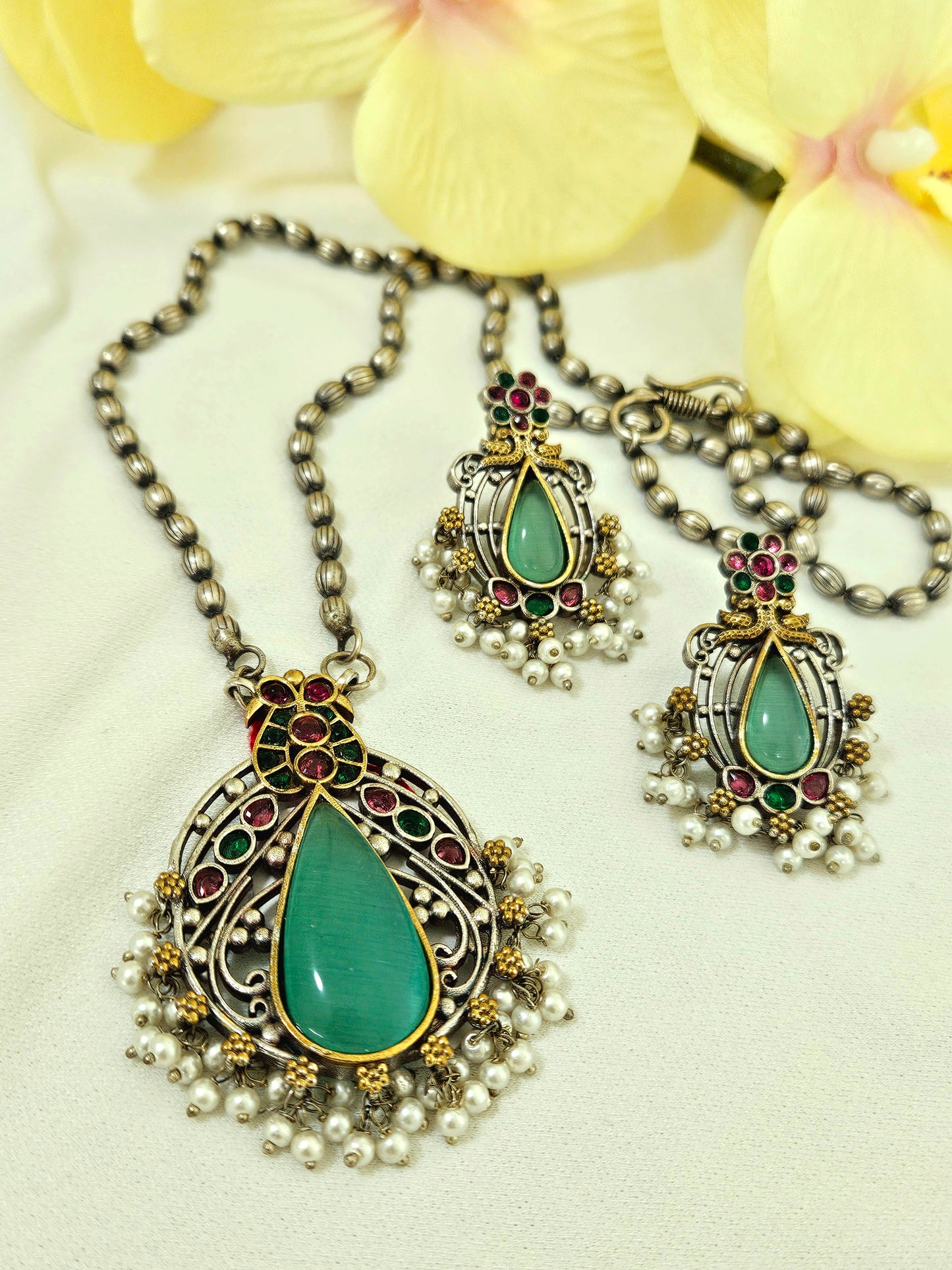 Silver Replica Dual Tone Monalisa Stone Chain Pendant Set
