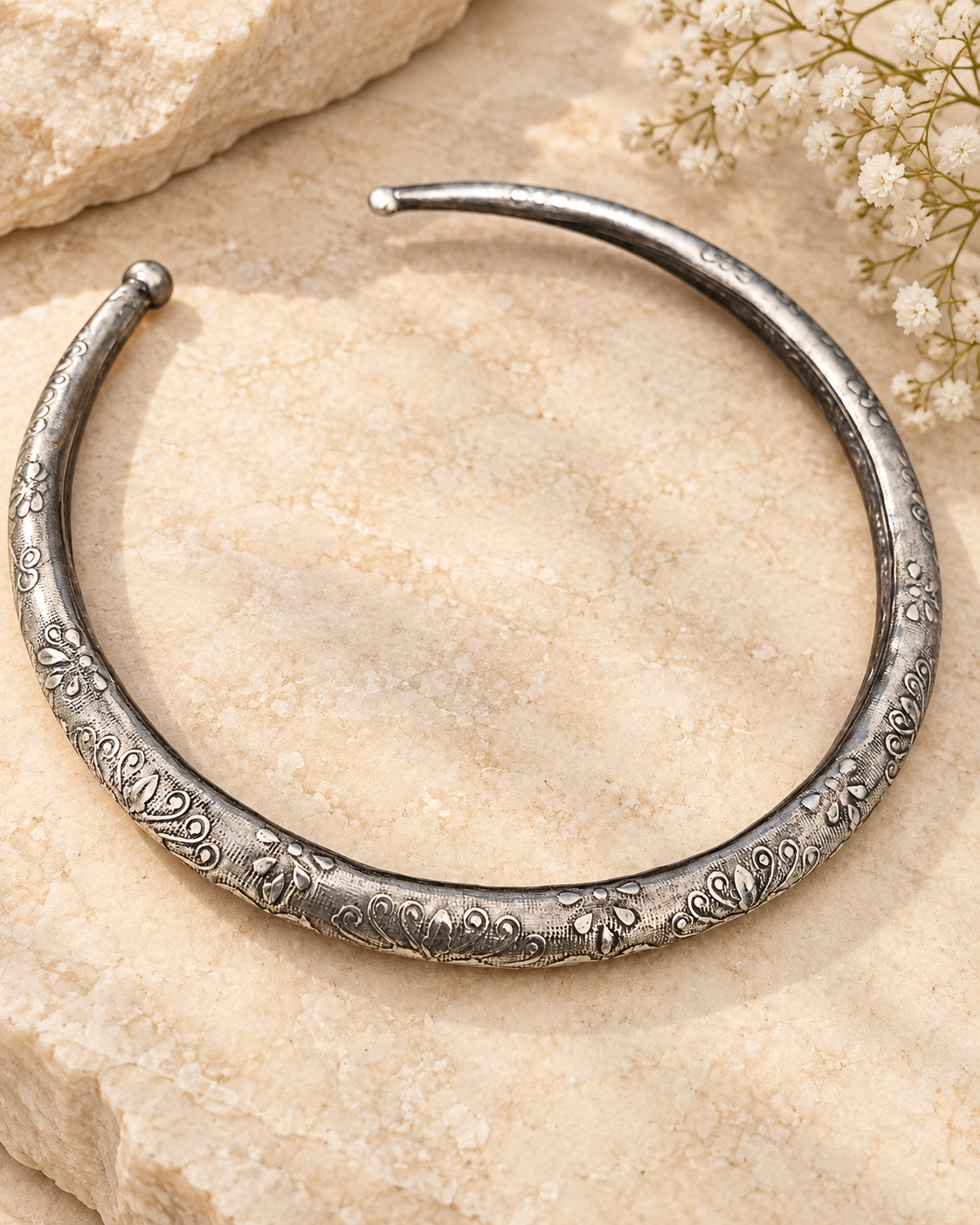Floral Silver Lookalike Brass Hasli