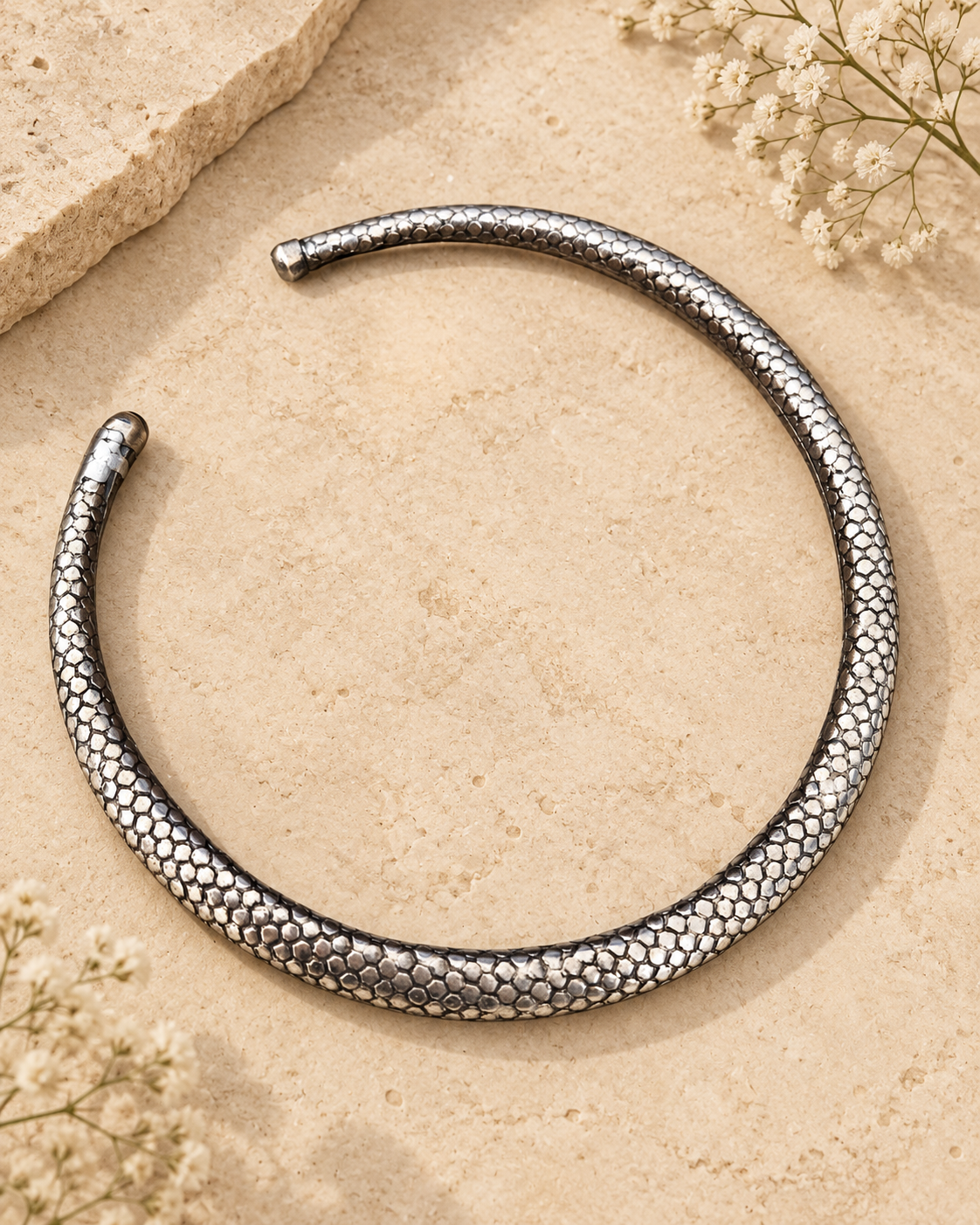 Textured Silver Lookalike Brass Hasli