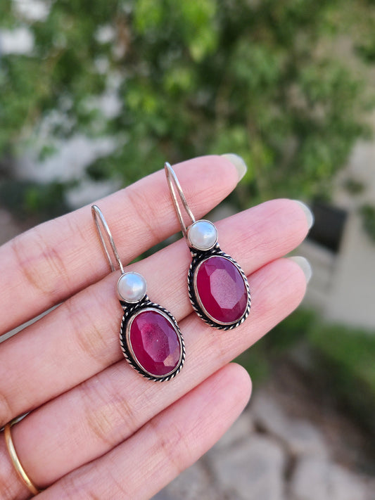 Silver Look Alike Hook Earrings Pearl with Cut Stones