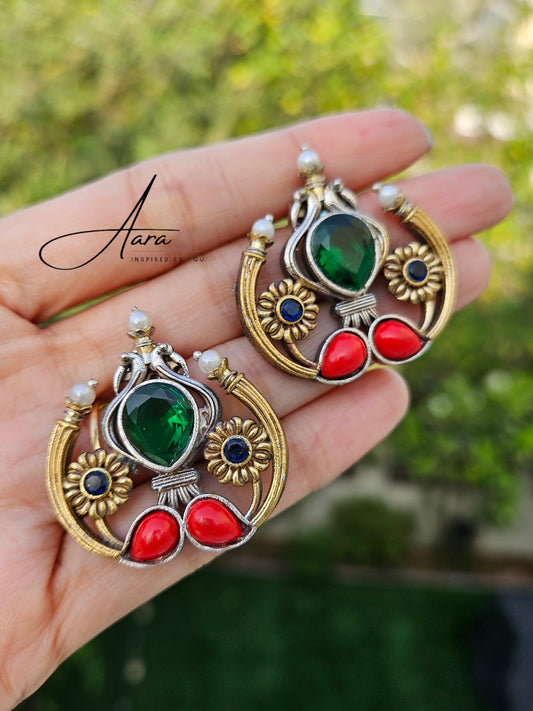 Silver Look Alike Dual Tone Round Studs Earrings