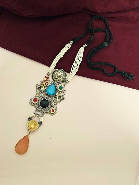 Tie Chain Style Silver Look Alike Antique Neckpiece