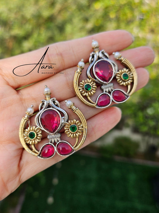 Silver Look Alike Dual Tone Round Studs Earrings